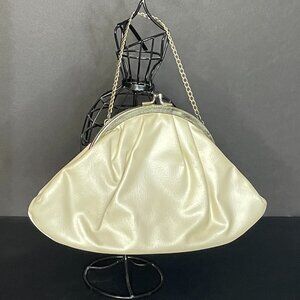 Vintage Cream Handbag